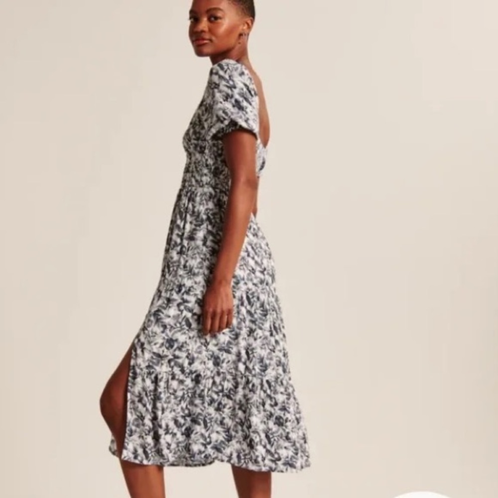 Abercrombie & Fitch Short Sleeves Smoked Midi Floral Dress